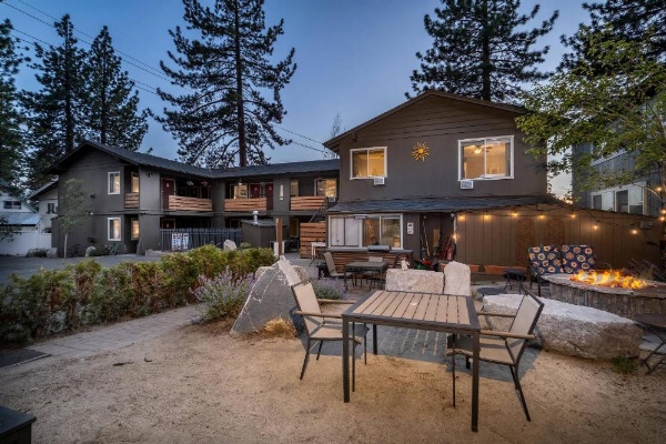 Resthaven Tahoe image 21